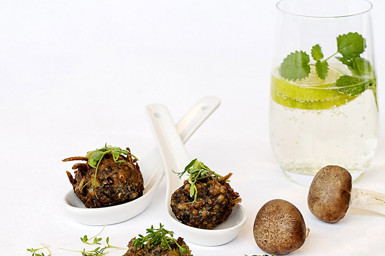 Fritters med mj&ouml;lmask.