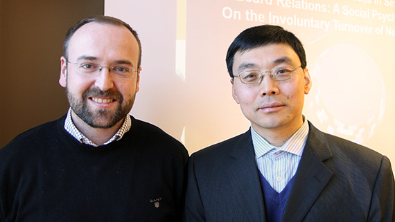 Timurs Umans och Wei Shen.