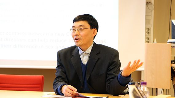 Professor Wei Shen fr&aring;n Arizona State University.