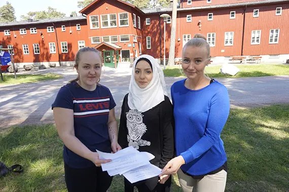 Stephanie Madsen, Haneen Alharbaji och Malin Månsson Stephanie Madsen, Haneen Alharbaji och Malin Månsson