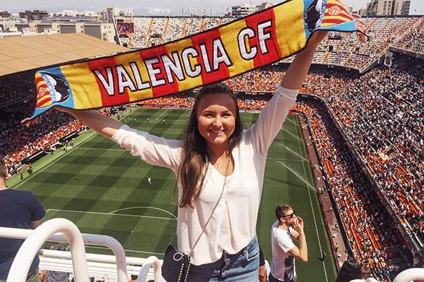 Karolina Kubiak &auml;lskar fotboll, och att se Valencia CF spela en hemmamatch i La Liga stod s&aring; klart p&aring; hennes bucketlist under utbytestiden i Spanien.