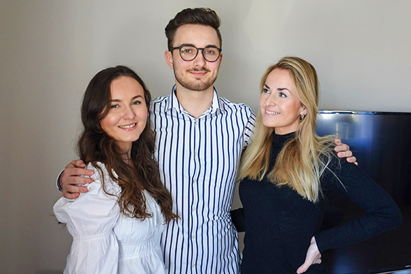 Att tre i samma syskonskara har l&auml;st vid samma h&ouml;gskola, p&aring; samma utbildning, och samma inriktning, h&ouml;r inte till vanligheterna. Men det stannar inte d&auml;r med Karolina, Adam och Monika Kubiak, de forts&auml;tter &auml;ven tillsammans p&aring; samma bana.