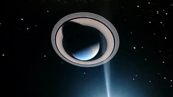 Saturnus I planetariet kan eleverna resa med på en rymdfärd genom Saturnus ringar.