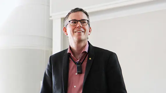 Professor Ulf Ellervik menar att meningen med livet &auml;r kemi.