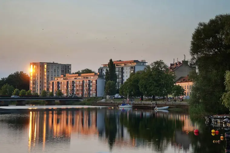 Kristianstad i solnedgång.