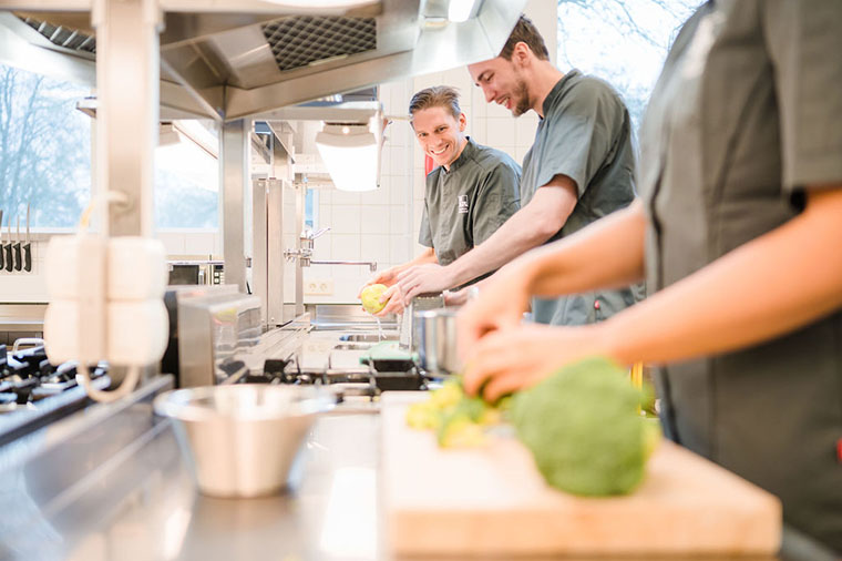 Studenter i mat- och m&aring;ltidsvetenskap.