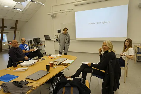 De första studenterna på magisterprogrammet i digital design