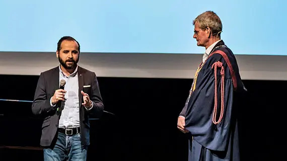 Montathar Faraon, universitetslektor i informatik, doktorerade under det g&aring;ngna &aring;ret med Co-creating democracy: Conceptualizing co-creative media to facilitate democratic engagement in society.
