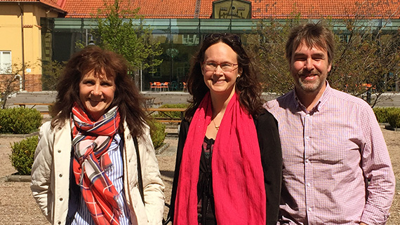 Skärmtid är ett ämne som stötts och blötts de senaste åren. Ann-Christin Sollerhed, Pernilla Garmy och Peter Hagell vid Högskolan Kristianstad ska nu undersöka hur rekommendationerna påverkar barnens sömn och välmående.