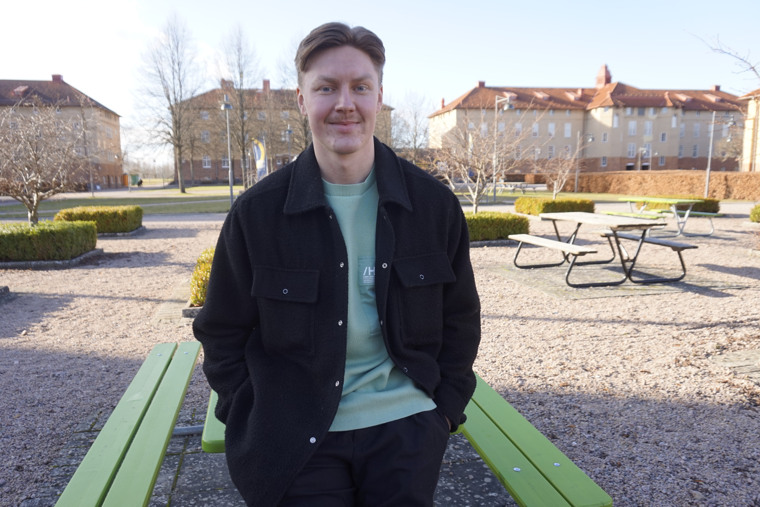 Alfred Olsson läser till ämneslärare i svenska och engelska.