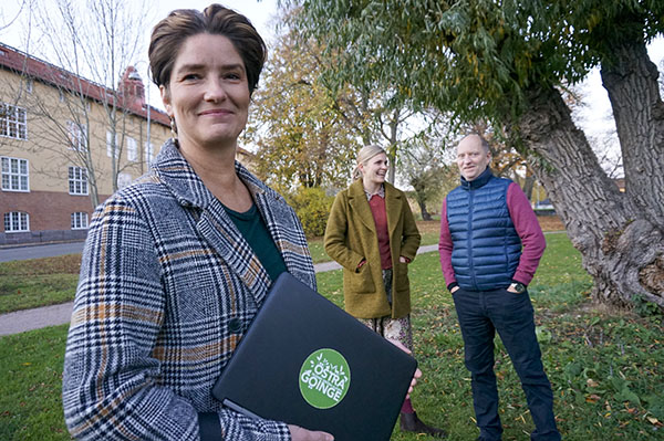 Tillv&auml;xtchef Anna Bertram tillsammans med forskarna Lisa K&auml;llstr&ouml;m och Per Siljeklint fr&aring;n H&ouml;gskolan Kristianstad.