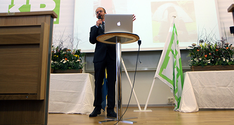 Erland björklund berättar om den kemiska cocktail som skapas av vårt avloppsvatten i vår natur