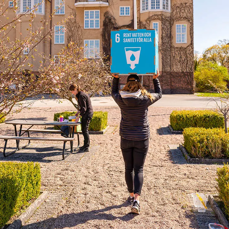 FN:s globala m&aring;l nummer sex lyfts ut och upp p&aring; campus.