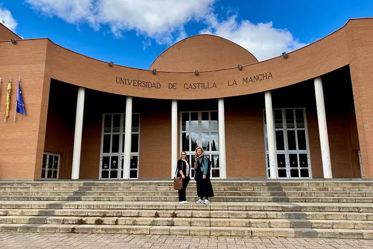 Emma Jynnesjö and Pia Thornberg at University Castilla-La Mancha