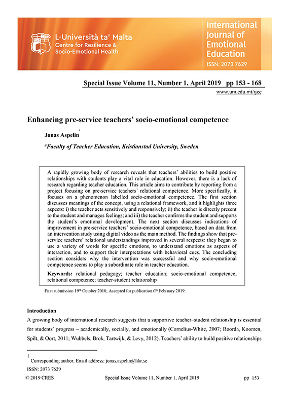 Enhancing pre-service teachers’ socio-emotional competence