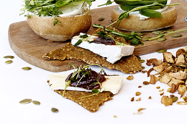 Fr&ouml;kn&auml;cke med syrsamj&ouml;l.