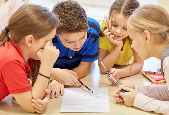 Elever i grundskolan. Elever i grundskolan.