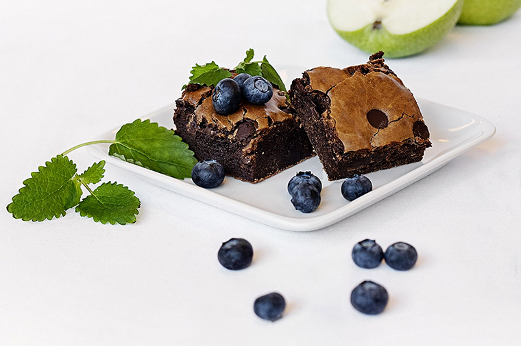 Brownies med mj&ouml;lmask.