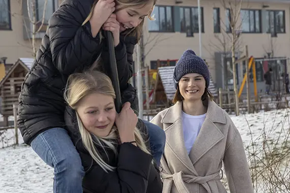 Mathilda läser till lärare i åk 4-6