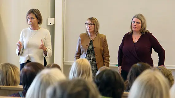 Susanne Thulin, Ingela Friberg och Charlotte Tullgren, tre av de fyra moderatorerna.