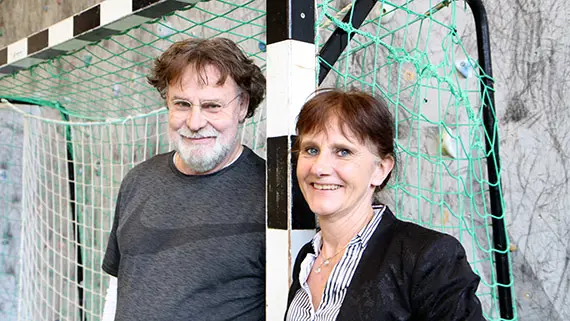 Gerth Hedov, universitetslektor i omv&aring;rdnad, och Ann-Christin Sollerhed, universitetslektor i idrott och h&auml;lsa, b&aring;da vid H&ouml;gskolan Kristianstad.
